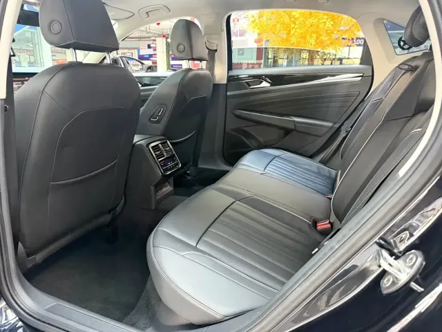 Volkswagen Passat 2023 Facelift 280TSI Elite Edition — Фото автомобиля 9