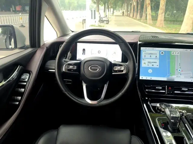 GAC Trumpchi M8 — Фото автомобиля 10