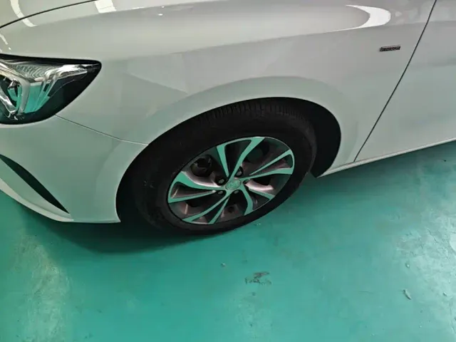 Buick Verano — Фото автомобиля 22