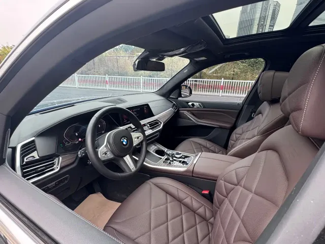 BMW X5 — Фото автомобиля 13