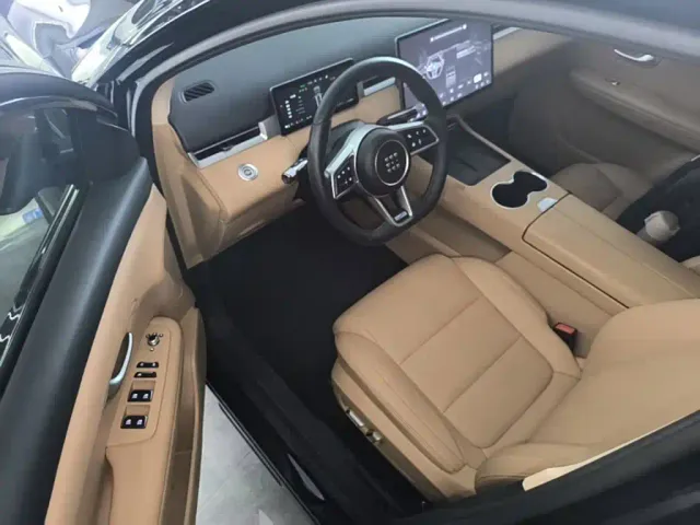 Landian E5 PLUS — Фото автомобиля 15