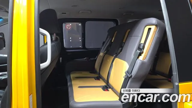 Hyundai Staria Staria L3.5 Школьный автобус — Фото автомобиля 11