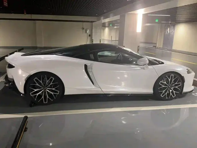 McLaren GT — Фото автомобиля 4