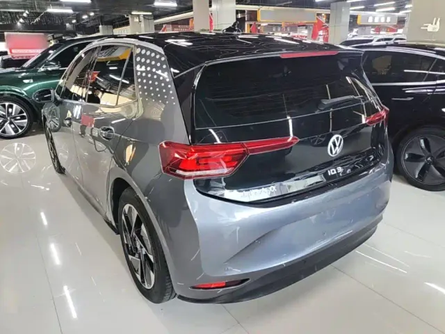 Volkswagen ID.3 — Фото автомобиля 4