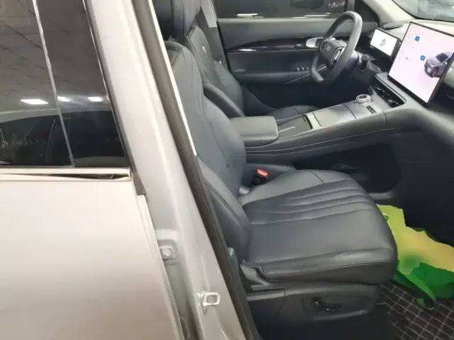 Geely Galaxy E5 — Фото автомобиля 24