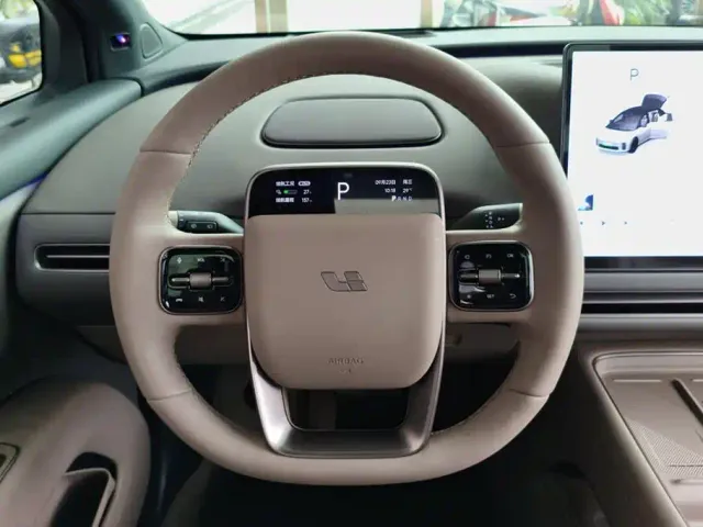 Li Auto Li Auto i6 2025 2WD Base Model — Фото автомобиля 15