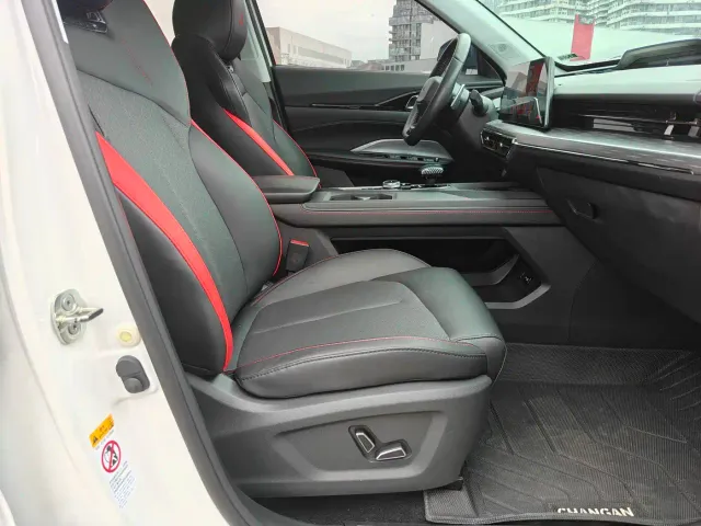 Changan Z6 — Фото автомобиля 5