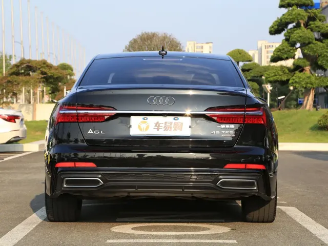 Audi A6L — Фото автомобиля 21
