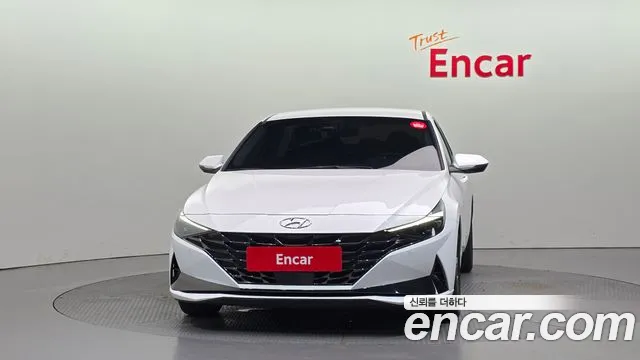 Hyundai AVANTE Avante (CN7) — Фото автомобиля 3