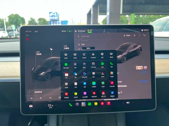 Tesla Model Y — Фото автомобиля 10