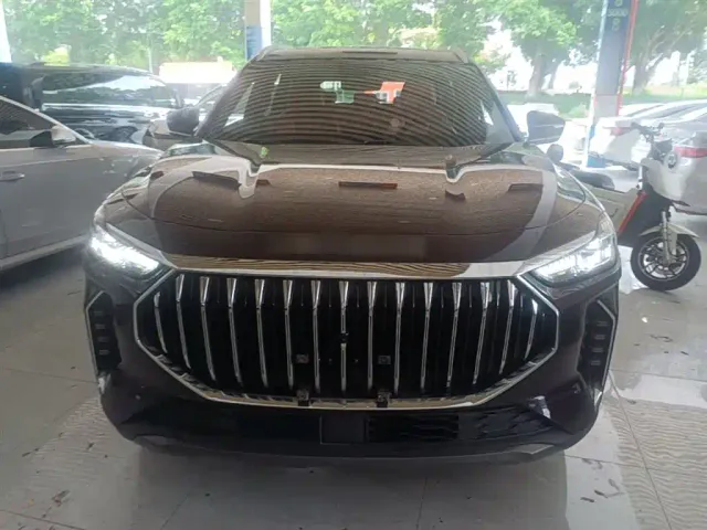 Jetour X70 Plus — Фото автомобиля 2