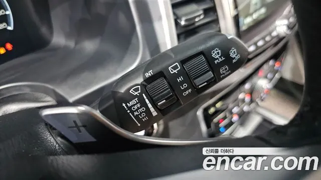 KG_Mobility_Ssangyong Rexton All Rexton Дизель 2.2 2WD — Фото автомобиля 25