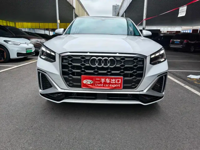 Audi Q2L — Фото автомобиля 2