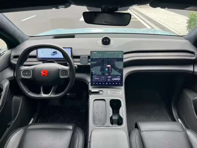 Nio ES6 — Фото автомобиля 10