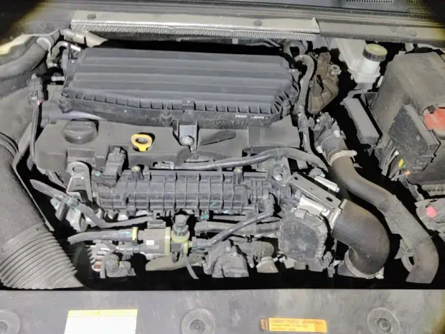 Dongfeng Yixuan MAX — Фото автомобиля 10