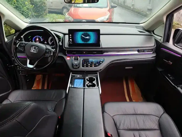 Honda Elysion — Фото автомобиля 9