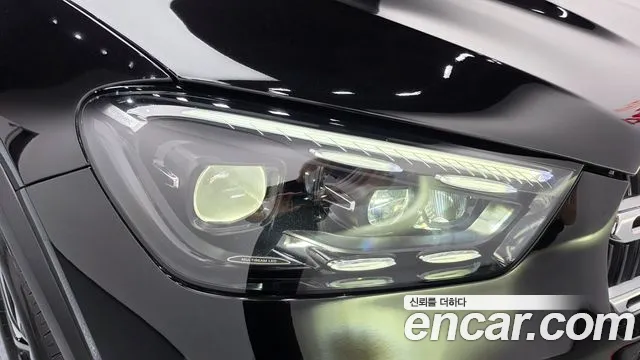 Mercedes-Benz GLE-Class — Фото автомобиля 22