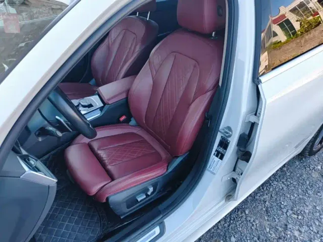 BMW 3 Series — Фото автомобиля 14