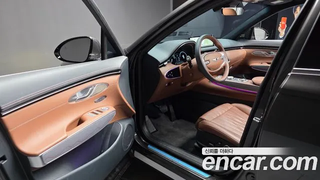 Genesis GV70 2.5T Бензин AWD — Фото автомобиля 10