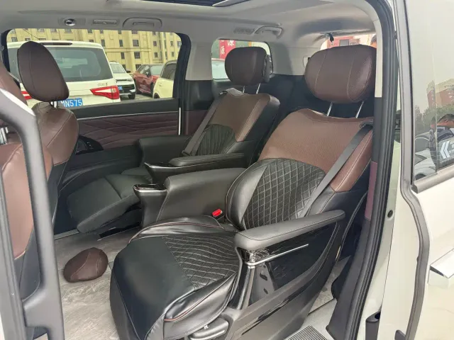 GAC Trumpchi M8 — Фото автомобиля 8