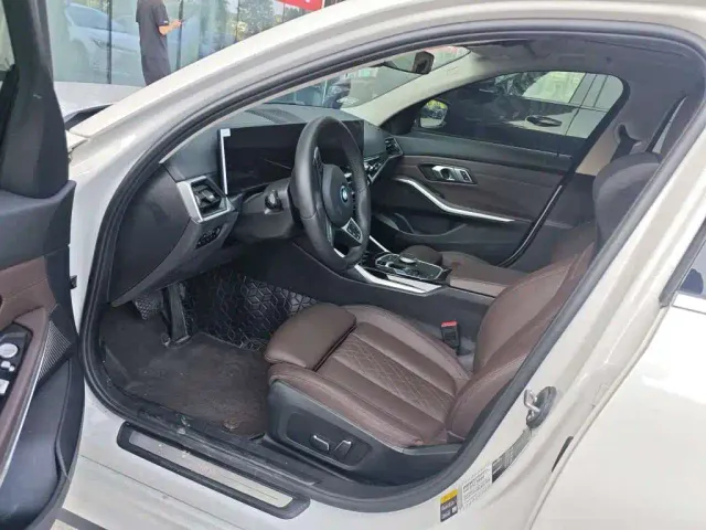 BMW i3 — Фото автомобиля 4