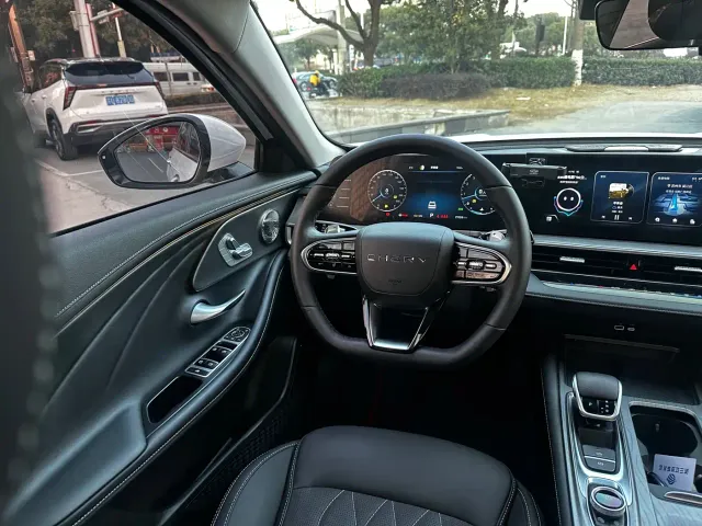 Chery Arrizo 8 — Фото автомобиля 7