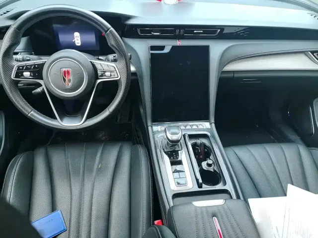 Hongqi H5 — Фото автомобиля 5
