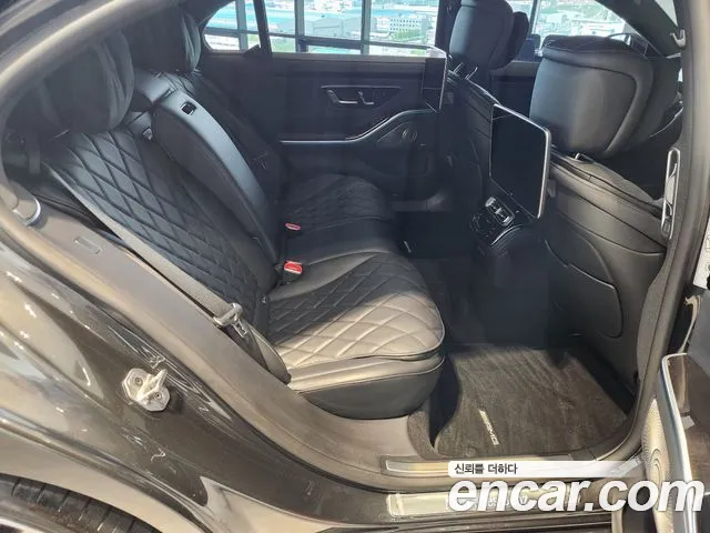 Mercedes-Benz S-Class — Фото автомобиля 20