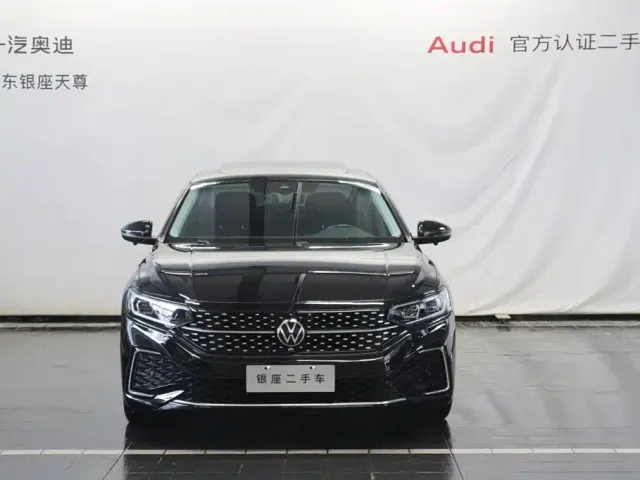 Volkswagen Passat — Фото автомобиля 2