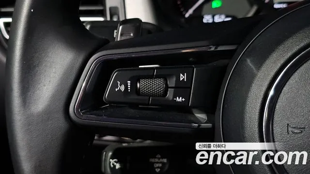 Porsche Macan — Фото автомобиля 25