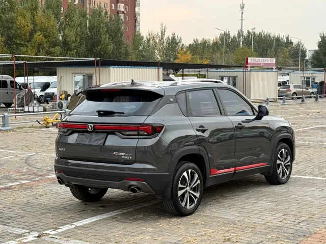 Changan CS35 Plus — Фото автомобиля 9