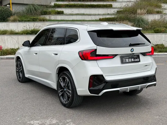 BMW X1 — Фото автомобиля 6