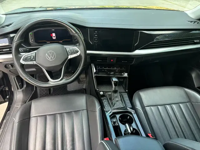 Volkswagen Passat — Фото автомобиля 6