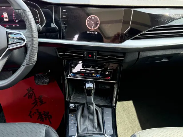 Volkswagen Passat — Фото автомобиля 12
