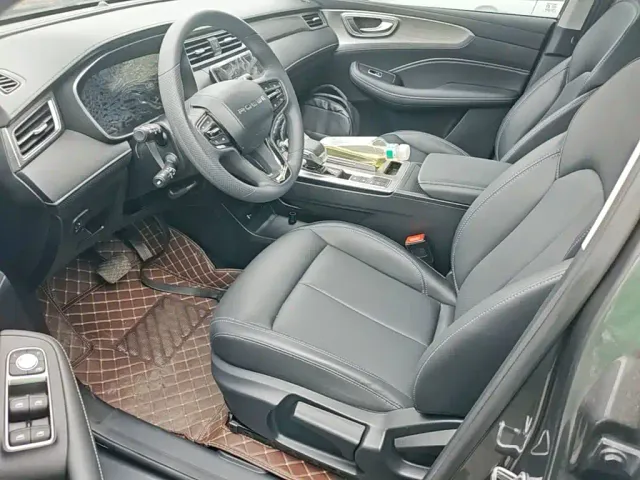 Roewe RX5 — Фото автомобиля 10