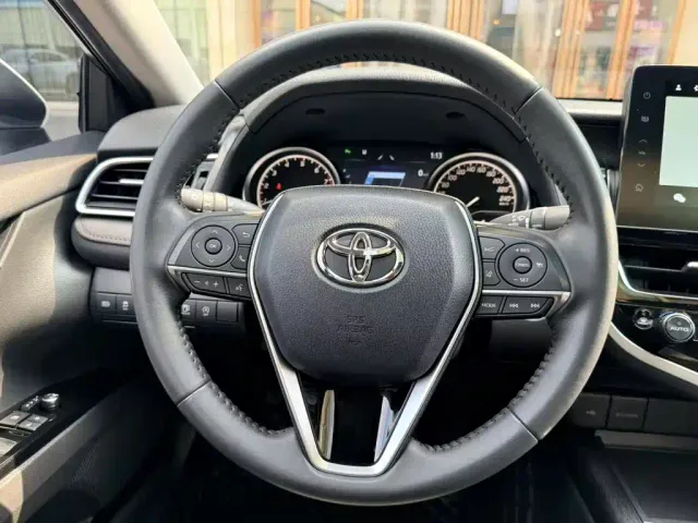 Toyota Camry — Фото автомобиля 14