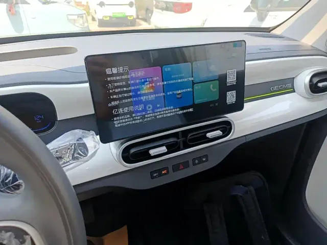 Geely Panda — Фото автомобиля 12