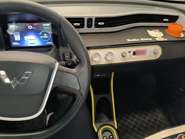 Wuling Hongguang Mini EV — Фото автомобиля 9