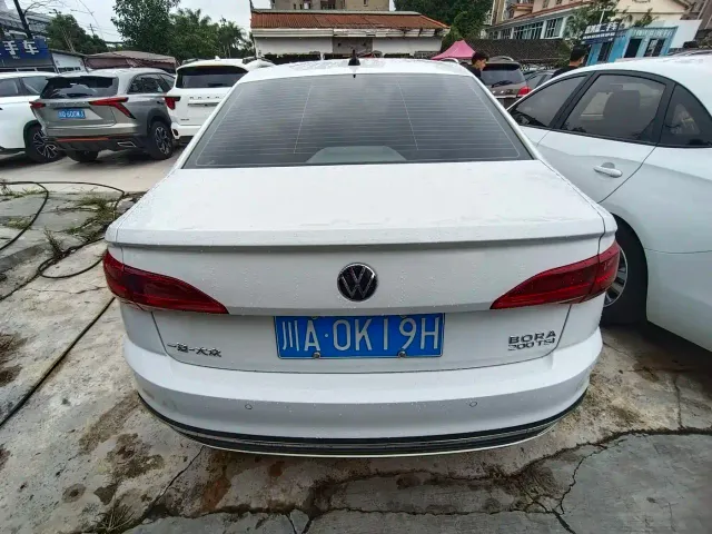 Volkswagen Bora — Фото автомобиля 15