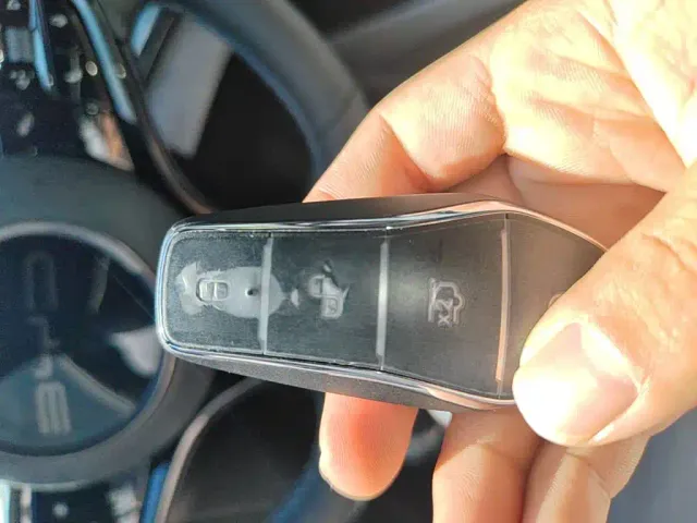 BYD Seal — Фото автомобиля 8