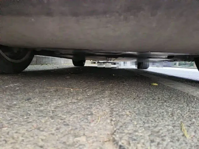 Tesla Model Y — Фото автомобиля 10