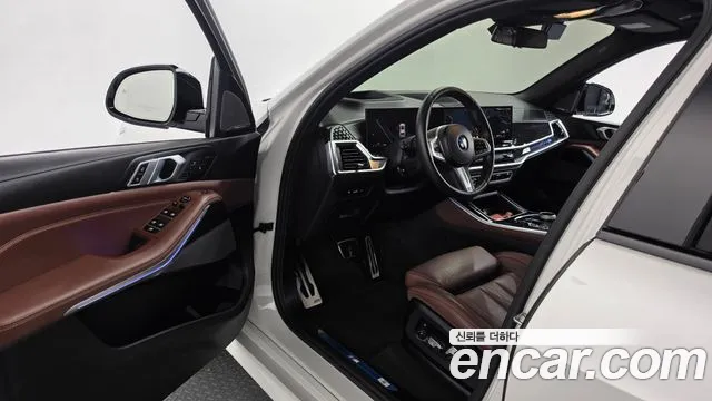 BMW X5 xDrive 40i M Sport — Фото автомобиля 10