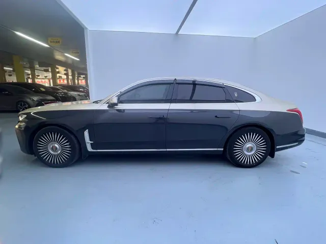 Hongqi H9 — Фото автомобиля 4