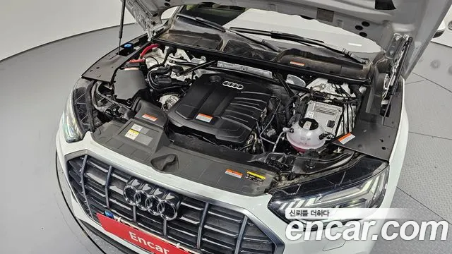 Audi Q5 40 TDI quattro Sportback — Фото автомобиля 3