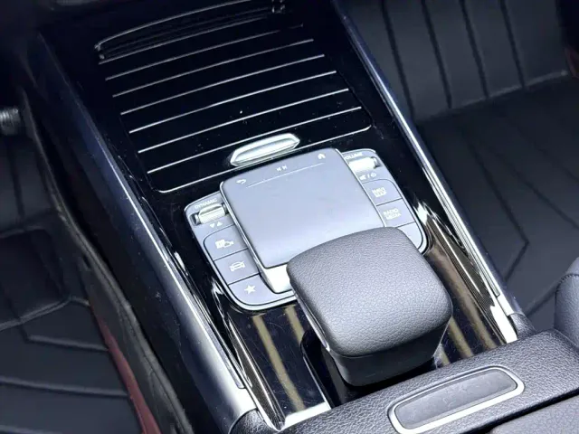 Mercedes-Benz GLB-Class — Фото автомобиля 16