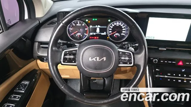 Kia Carnival Generation 4 — Фото автомобиля 13