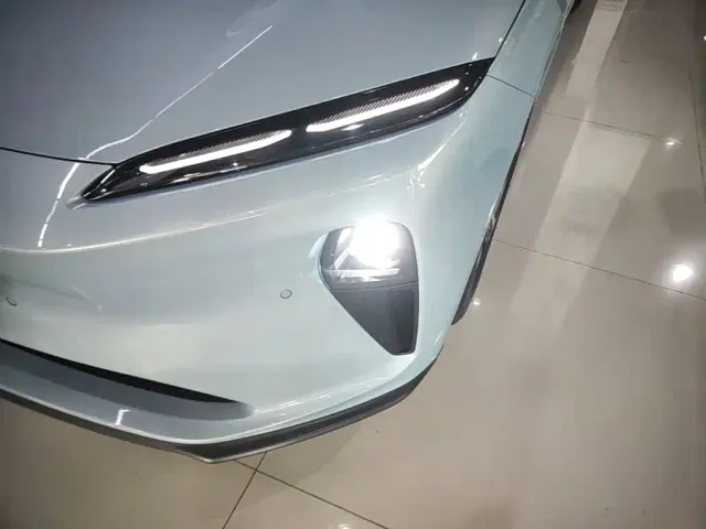 Nio ET5 Touring — Фото автомобиля 23