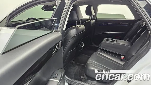 Hyundai Grandeur Grandeur (GN7) — Фото автомобиля 11
