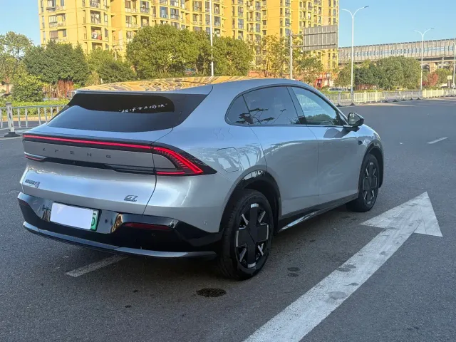 Xpeng G7 — Фото автомобиля 10