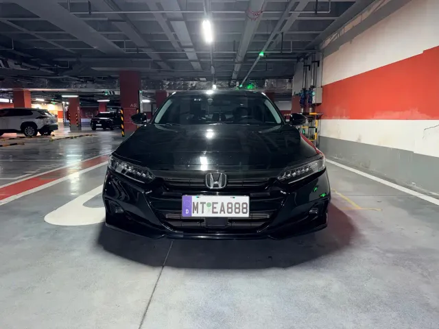 Honda Accord — Фото автомобиля 2